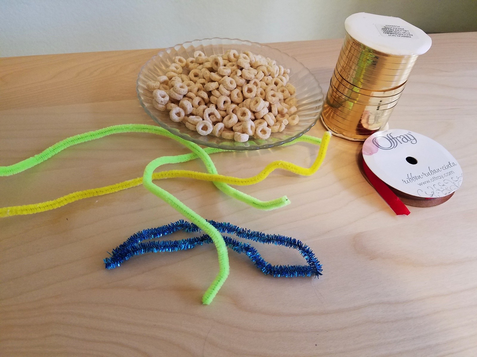 Daily STREAM Activity: Cereal Bird Feeder | San Diego Children’s ...